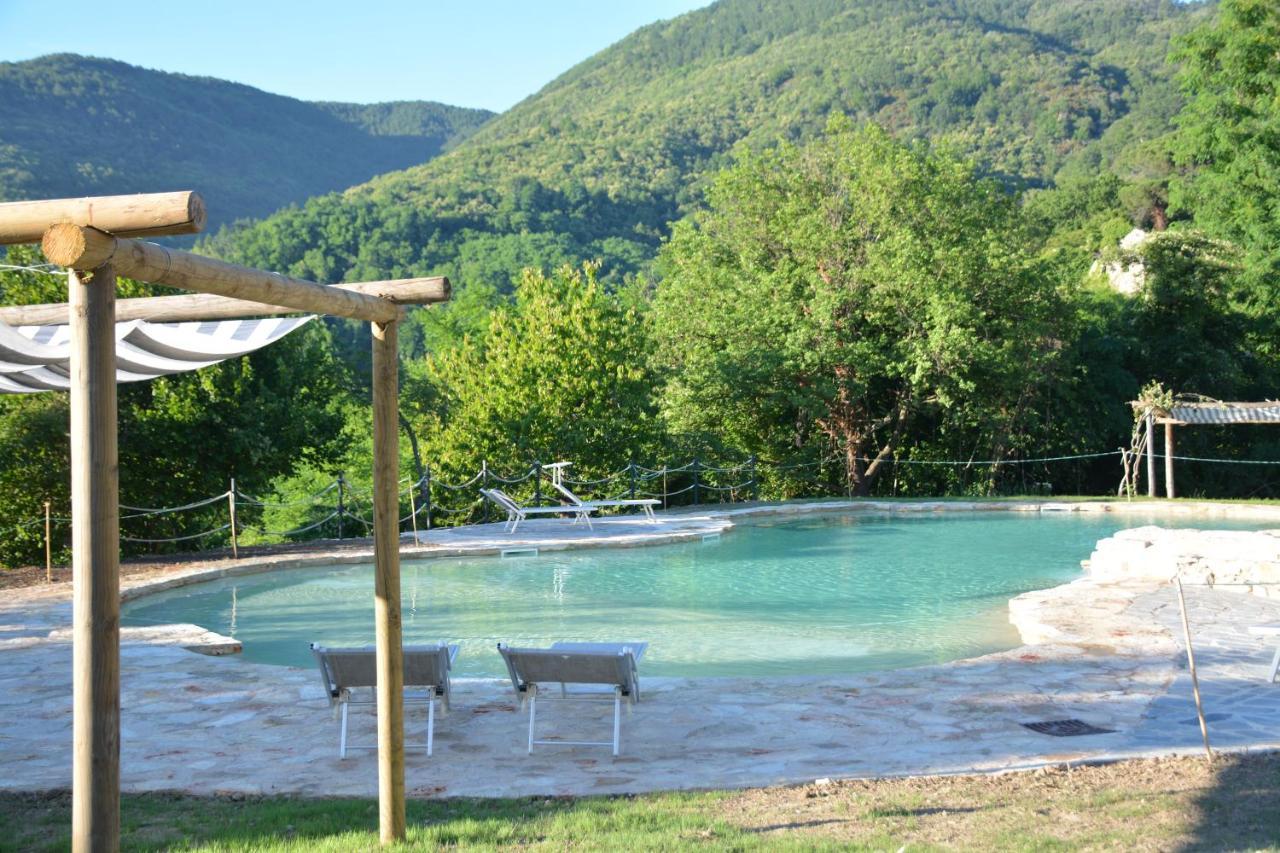 Agriturismo Podere Conti Filattiera Exterior foto