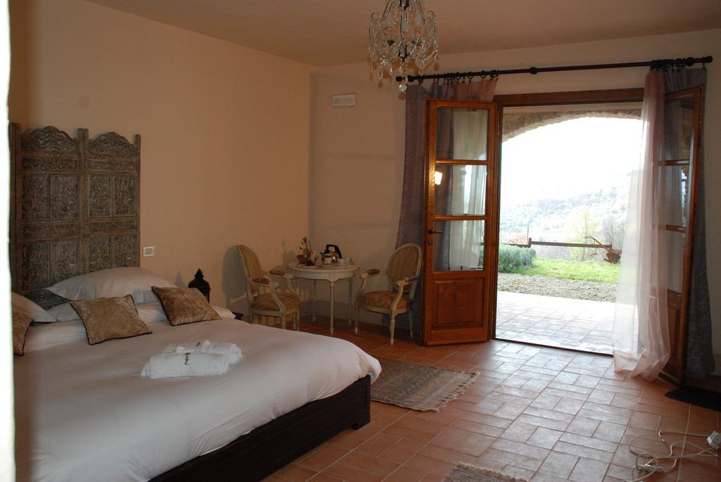 Agriturismo Podere Conti Filattiera Exterior foto