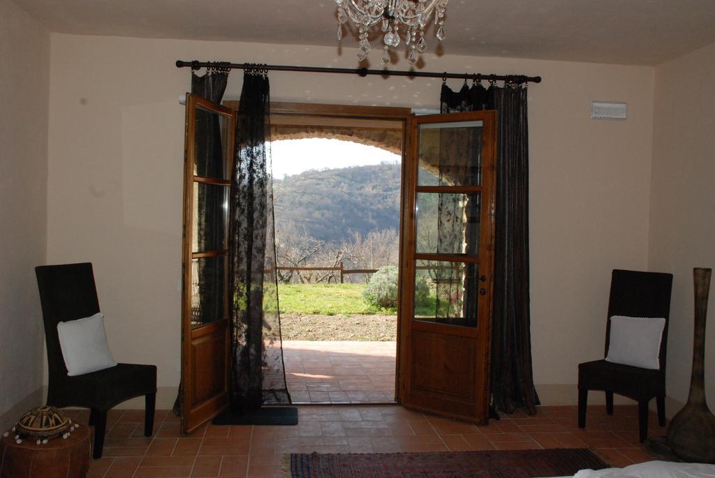 Agriturismo Podere Conti Filattiera Exterior foto