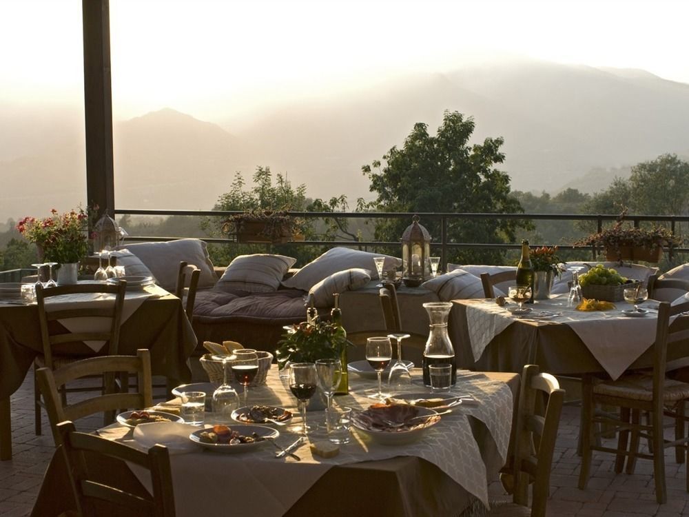 Agriturismo Podere Conti Filattiera Exterior foto